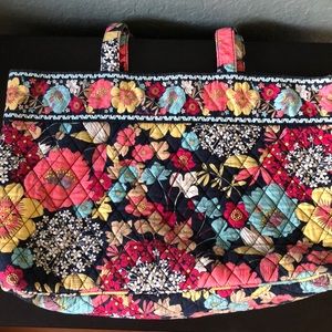Vera Bradley tote bag